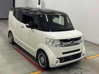 Honda N BOX SLASH