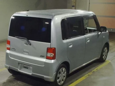 Toyota PIXIS SPACE