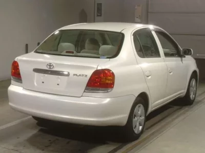 Toyota PLATZ