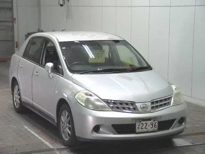 Nissan TIIDA LATIO