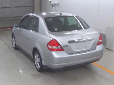 Nissan TIIDA LATIO