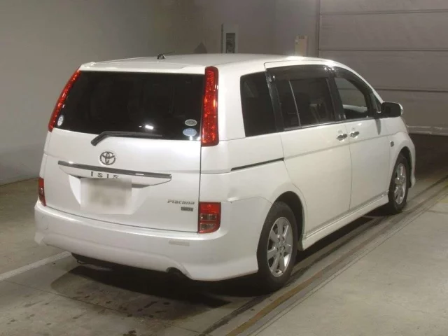 Toyota ISIS