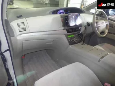 Toyota ESTIMA HYBRID