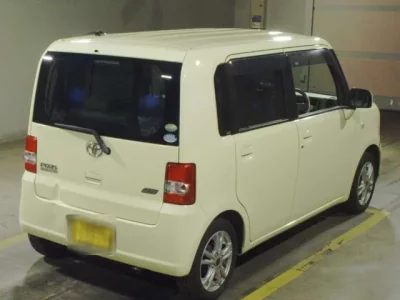 Toyota PIXIS SPACE