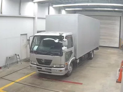 Nissan CONDOR