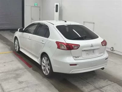 Mitsubishi GALANT FORTIS
