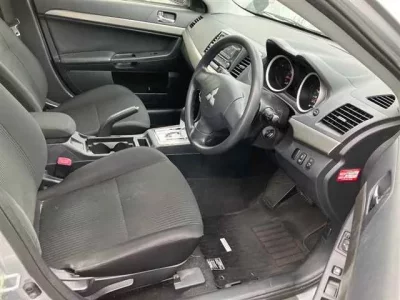 Mitsubishi GALANT FORTIS