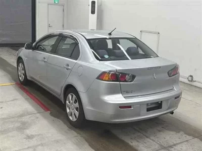 Mitsubishi GALANT FORTIS