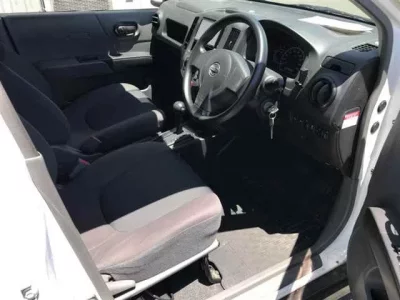 Nissan AD