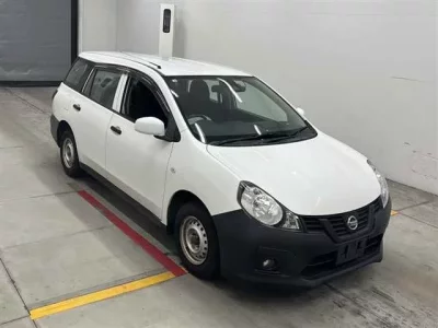 Nissan AD