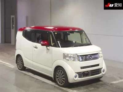 Honda N BOX SLASH