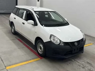 Nissan AD