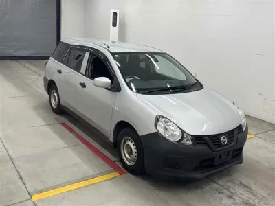 Nissan AD