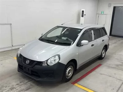 Nissan AD