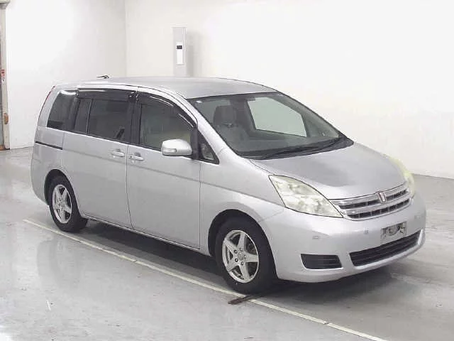Toyota ISIS
