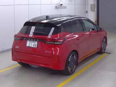 Nissan AURA