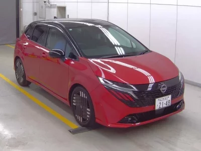 Nissan AURA