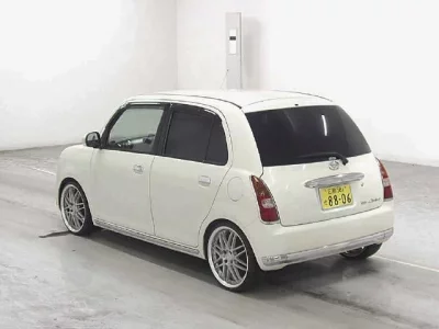 Daihatsu MIRA