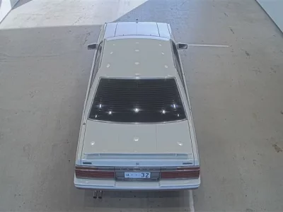 Nissan LAUREL