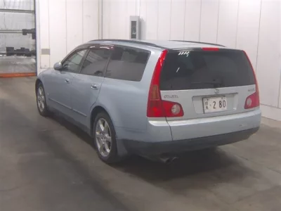 Nissan STAGEA