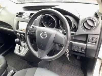 Nissan LAFESTA