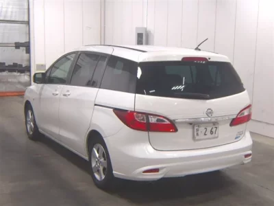Nissan LAFESTA