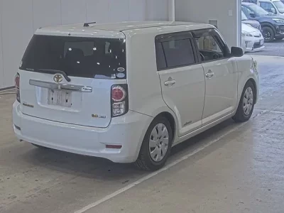 Toyota COROLLA RUMION