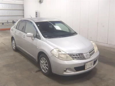 Nissan TIIDA LATIO