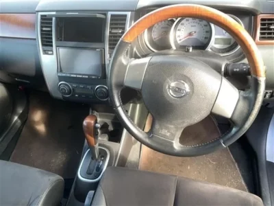 Nissan TIIDA LATIO
