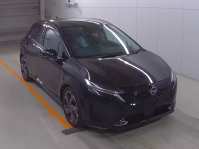 Nissan AURA