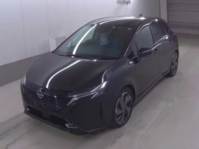 Nissan AURA