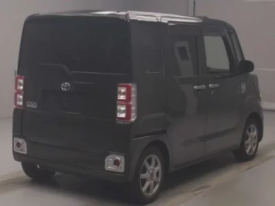 Toyota PIXIS MEGA