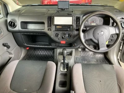 Nissan AD
