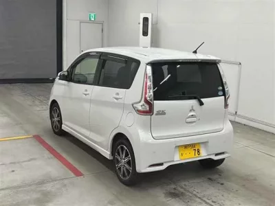 Mitsubishi EK CUSTOM