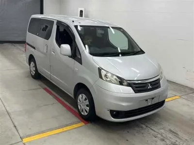 Mitsubishi DELICA D3
