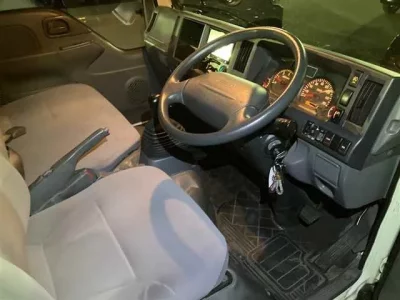 Mazda TITAN