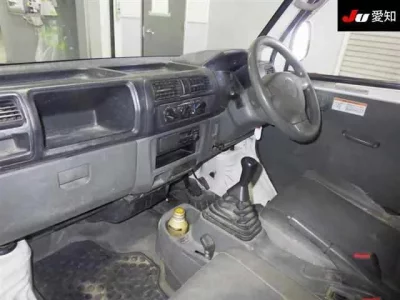 Nissan CLIPPER TRUCK