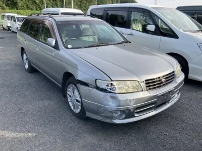 Nissan AVENIR WAGON
