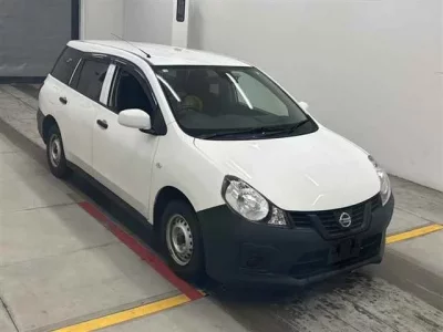 Nissan AD