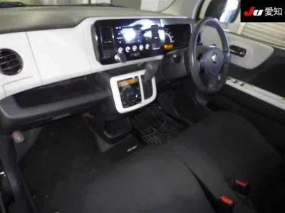 Suzuki MRWAGON