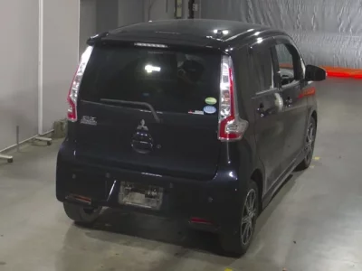 Mitsubishi EK CUSTOM