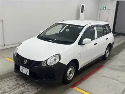 Nissan AD