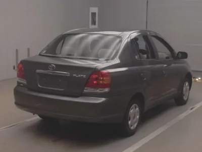 Toyota PLATZ