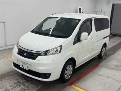 Mitsubishi DELICA D3