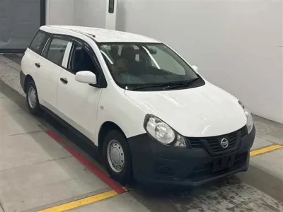 Nissan AD