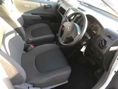 Nissan AD