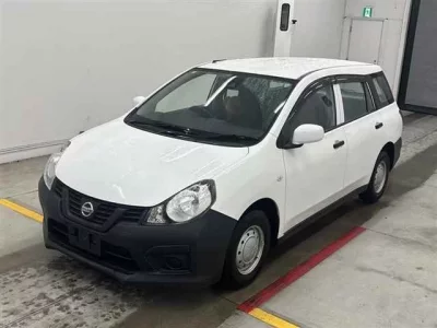 Nissan AD