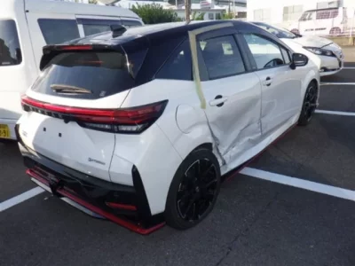 Nissan AURA