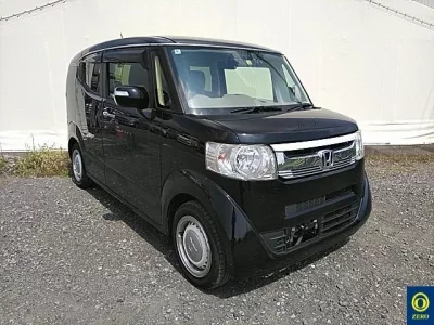 Honda N BOX SLASH