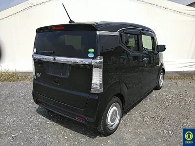 Honda N BOX SLASH